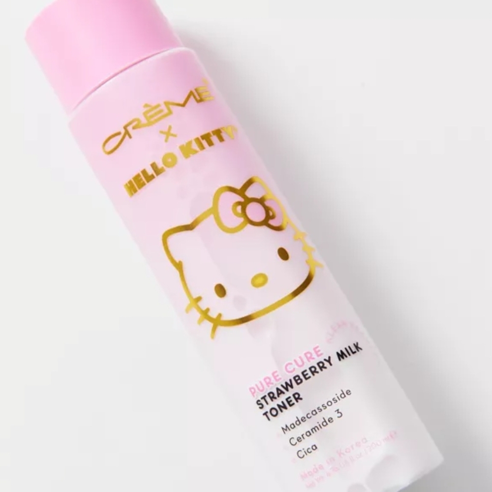 CREME Hello Kitty Pink Strawberry Milk Toner
